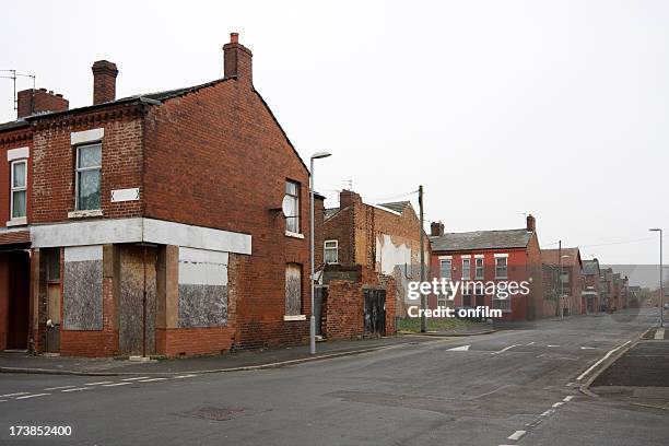 recession in the city - manchester england 個照片及圖片檔