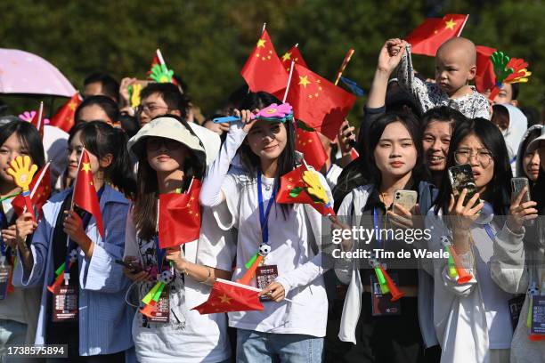 Fans during the 4th Gree-Tour of Guangxi 2023, Stage 5 a 209.6km stage from Liuzhou to Guilin / #UCIWT / on October 16, 2023 in Guilin, China.