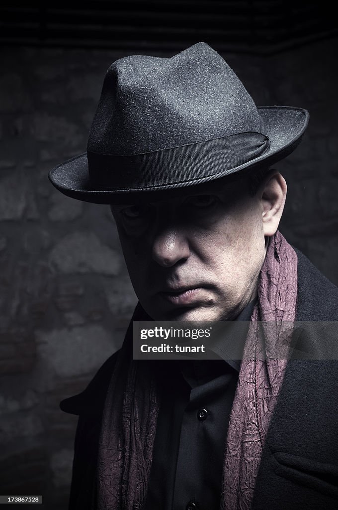 Retrato oscuro