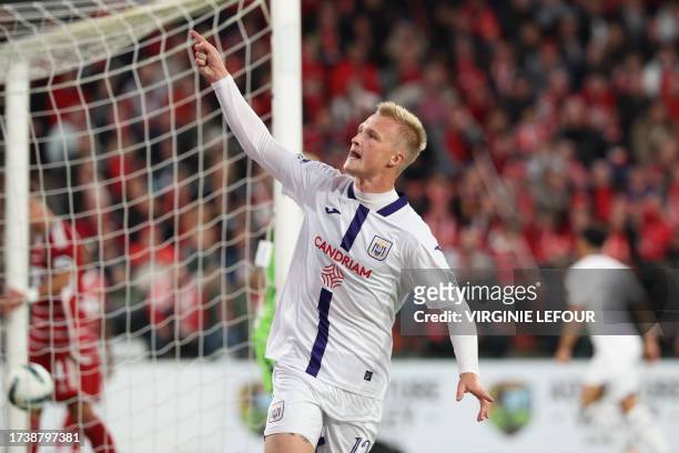 Anderlecht's Danish forward Kasper Dolberg celebrates scoring his team's first goal during the Belgian "Pro League" First Division football match...