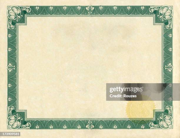 certificado com selo de ouro - certidão imagens e fotografias de stock