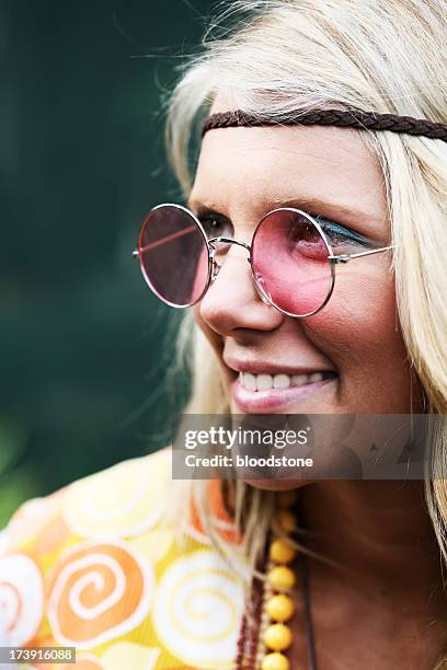 hippy chic - hippies 1960s stock pictures, royalty-free photos & images