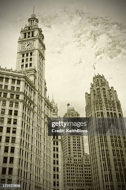 old skyscrapers - tribune tower stock pictures, royalty-free photos & images