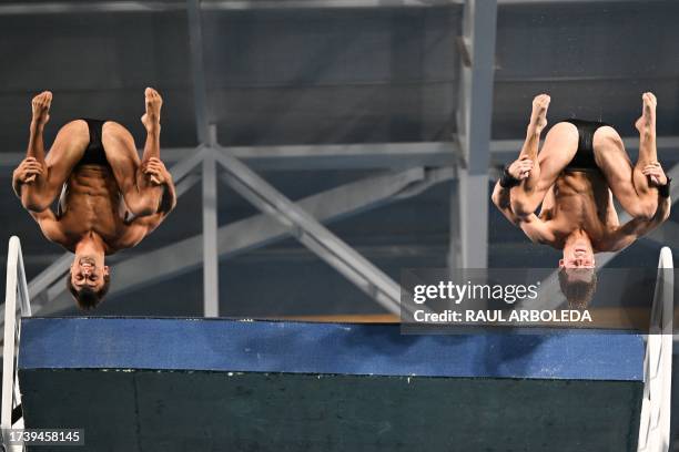 Synchronized Diving Events 894 Flory Stock Photos, High-Res Pictures, and Images - Getty Images
