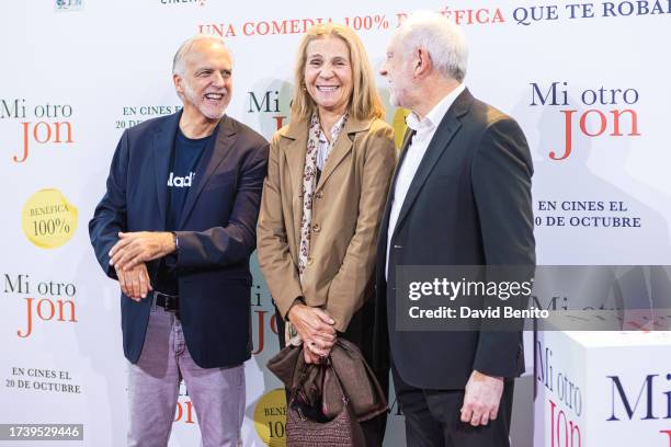 Paco Arango and Elena de Borbon attend the Madrid premiere of "Mi Otro Jon" at Cine Capitol on October 16, 2023 in Madrid, Spain.