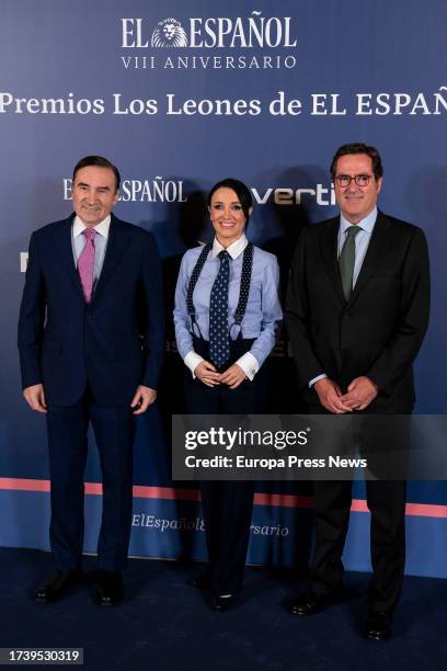 The director of El Español Pedro J. Ramirez, Cruz Sanchez de Lara and the president of the CEOE Antonio Garamendi, during the award ceremony Los...