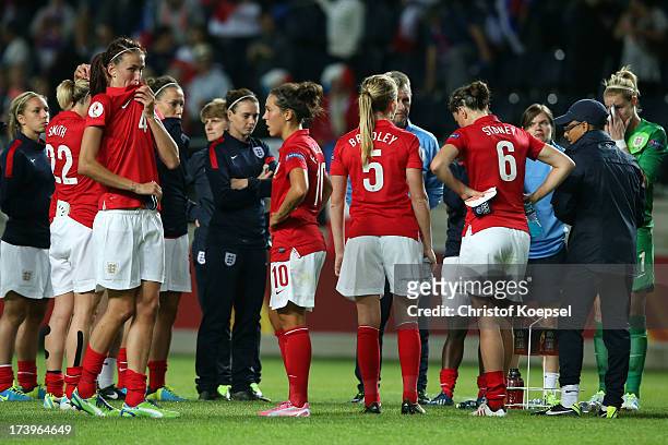 The team of England look dejected after the UEFA Women's EURO 2013 Group C match between France and England at Linkoping Arena on July 18, 2013 in...