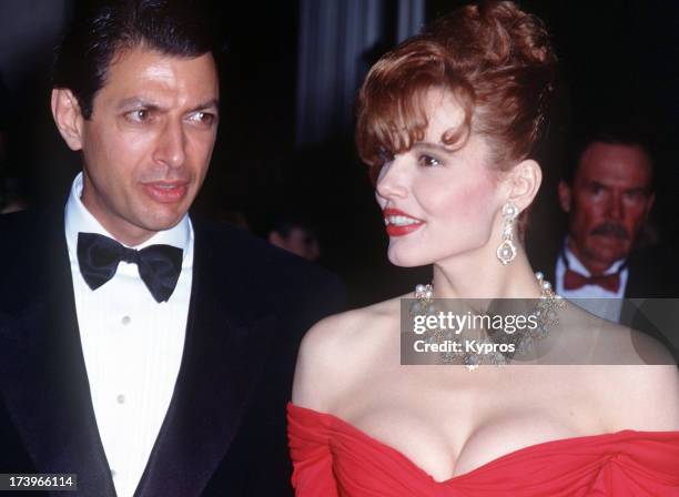 Actress Geena Davis with her husband, actor Jeff Goldblum during the 62nd Annual Academy Awards at the Music Center in Los Angeles, California,...
