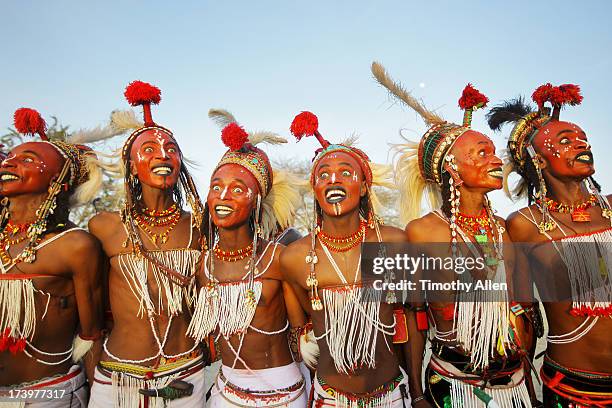 Wodaabe men dancing the Yaake dance