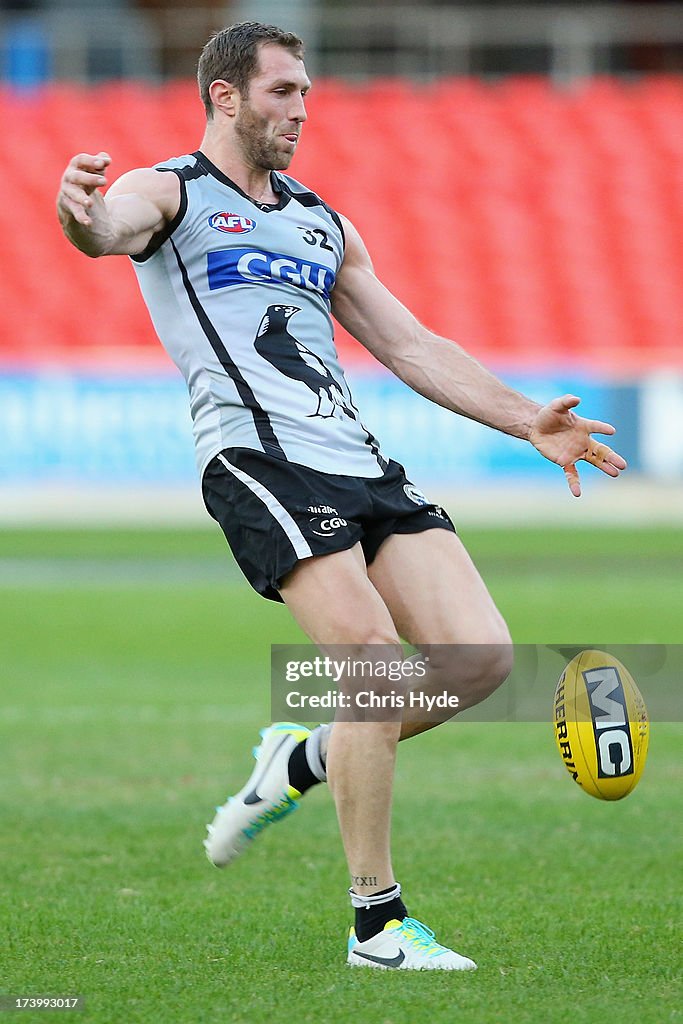 Collingwood Magpies Training Session