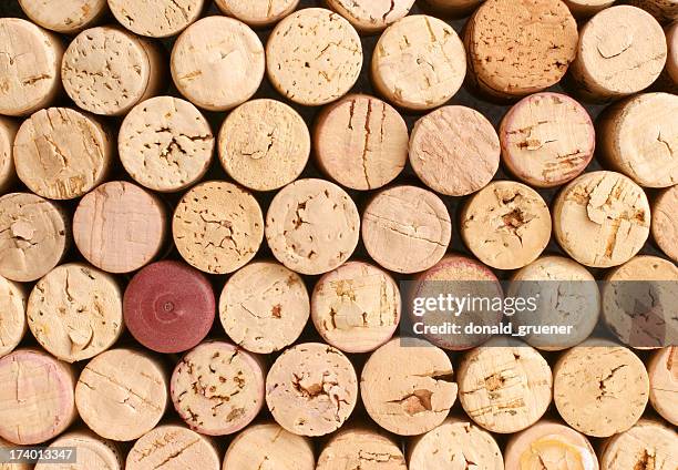 corks - weinkorken stock-fotos und bilder