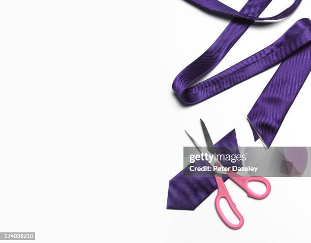 tie cut in half - ties stockfoto's en -beelden