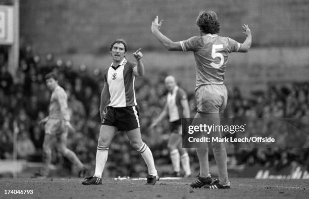 Football League Division 1 - Southampton v Manchester City Alan Ball points an accusing finger at City defender Kevin Bond..