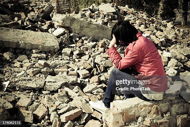 sem-abrigo, pessoas - assistência em catástrofes imagens e fotografias de stock
