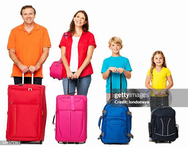 smiling family with their luggage - isolated - suitcase couple stockfoto's en -beelden