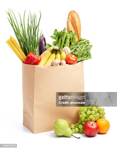 paper bag with groceries - boodschappentas tas stockfoto's en -beelden