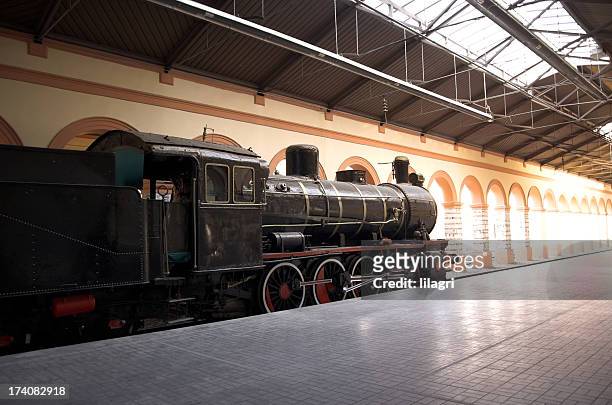 trem locomotiva a vapor - railroad station - fotografias e filmes do acervo