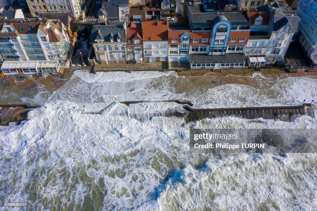 France, Hauts de France, Pas de Calais. Wimereux, the dike submerged by high tides