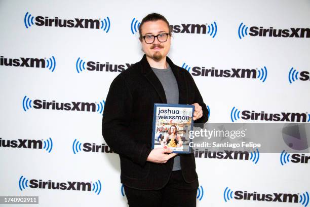 Joshua Weissman visits SiriusXM Studios on October 17, 2023 in New York City.