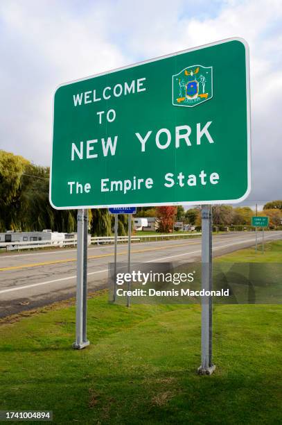 2,241 Welcome To New York Sign Stock Photos, High-Res Pictures