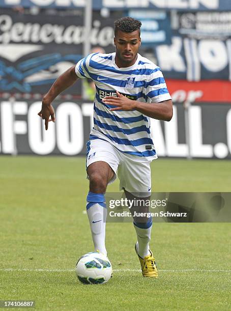 Phil Ofosu-Ayeh of Duisburg controls the ball during the 3rd league match between MSV Duisburg and 1. FC Heidenheim at Schauinsland-Reisen-Arena on...