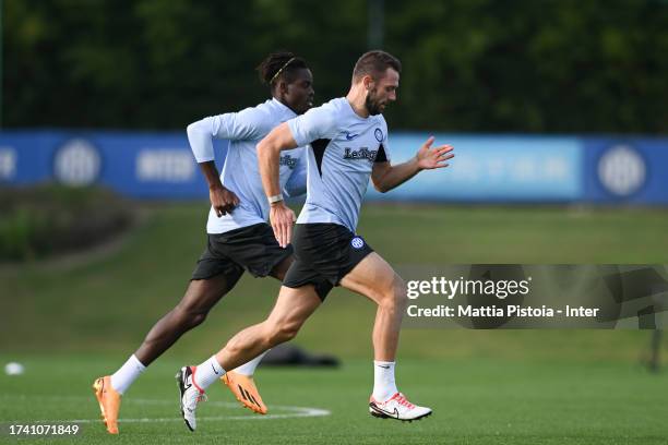 Stefan De Vrij of FC Internazionale in action during the FC Internazionale training session at Suning Training Centre at Appiano Gentile on October...