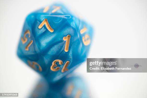 polyhedral dice - sorte imagens e fotografias de stock