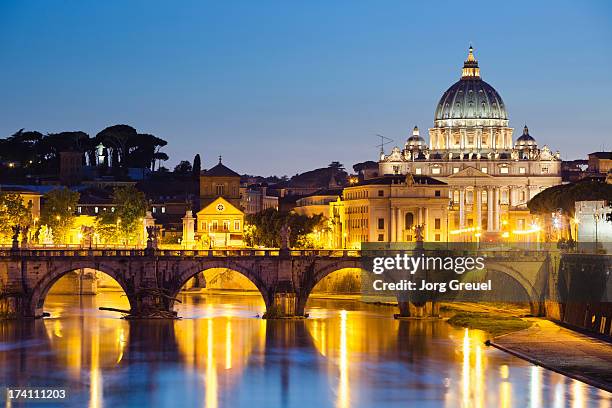 st. peter´s basilica at dusk - river tiber stock pictures, royalty-free photos & images
