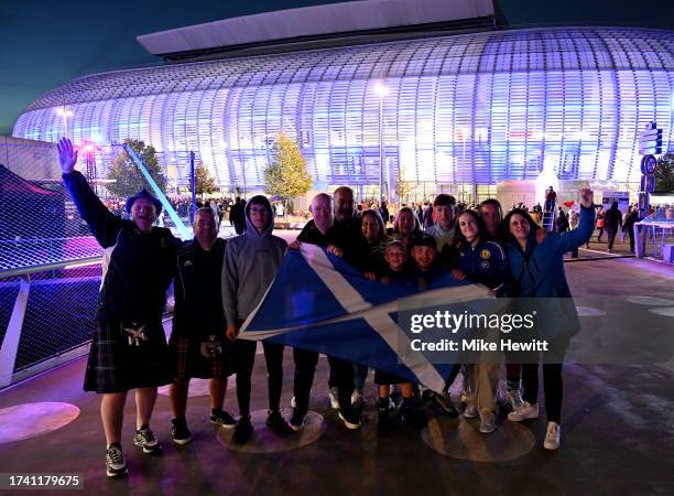 Scotland fans pose for a photo outside the stadium prior to the International Friendly between France and Scotland at Decathlon Arena on October 17,...