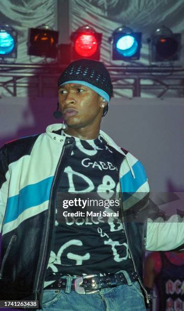 American R&B singer Usher performs at the 20th annual CFDA American Fashion Awards at Lincoln Center's Avery Fisher Hall, New York, New York, June...