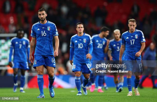 Players of Italy look dejected following the team's defeat during the UEFA EURO 2024 European qualifier match between England and Italy at Wembley...