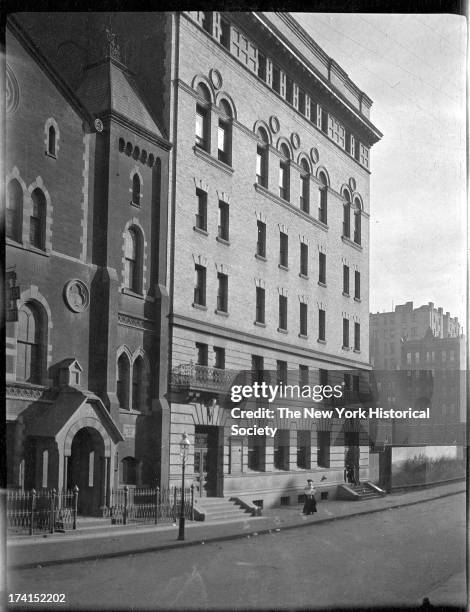 57th Street west of Eighth Avenue, New York, New York, 1906.