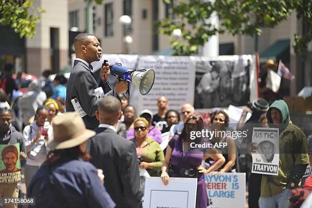 Minister Keith Muhammed of the Nation of Islam demands justice for Trayvon Martin during a rally in front of the Federal building in Oakland, Calif.,...