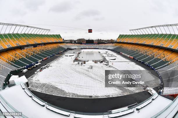 Edmonton Tim 96 Tim Hortons Field Stadium Stock Photos, High-Res Pictures, and ...