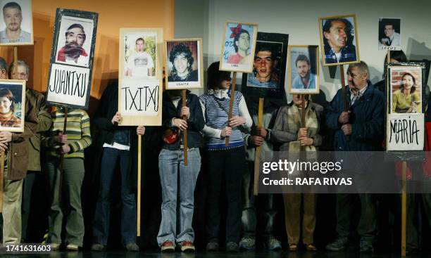 Basque Group 246 Basques Prisoners In Basque Country Stock Photos, High-Res Pictures ...