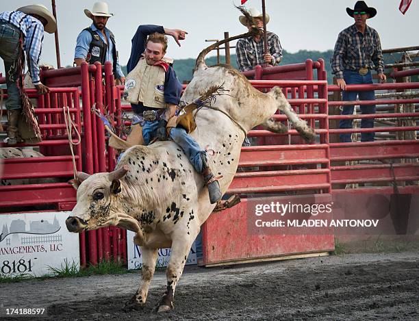 Bull Riding Ranch Bull Riding Bar Photos and Premium High Res Pictures - Getty Images