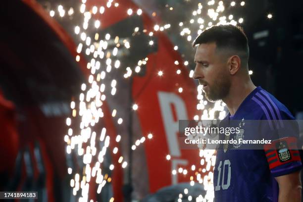 Lionel Messi of Argentina gets into the pitch prior a FIFA World Cup 2026 Qualifier match between Peru and Argentina at Estadio Nacional de Lima on...