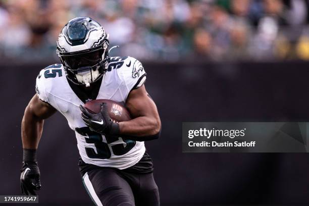 Boston Scott of the Philadelphia Eagles runs the ball during the first half in the game against the New York Jets at MetLife Stadium on October 15,...