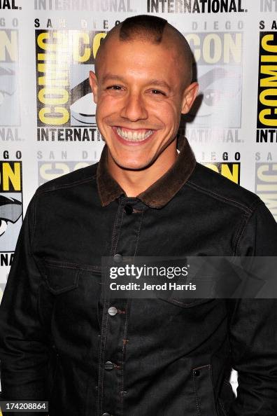 Rassi Actor Actor Theo Rossi attends the