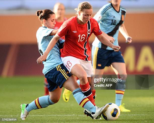 Norway's striker Kristine Hegeland and Spain's striker Nagore Calderon vie for the ball during the UEFA Women's European Championships Euro 2013...