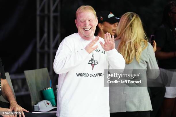 Las Vegas Raiders owner and managing general partner and Las Vegas Aces owner Mark Davis celebrates during the 2023 WNBA championship victory parade...