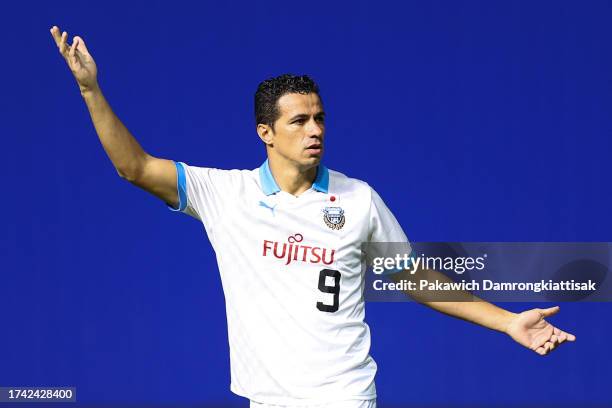 Leandro Damiao of Kawasaki Frontale in action during the AFC Champions League Group I match between BG Pathum United and Kawasaki Frontale at Pathum...