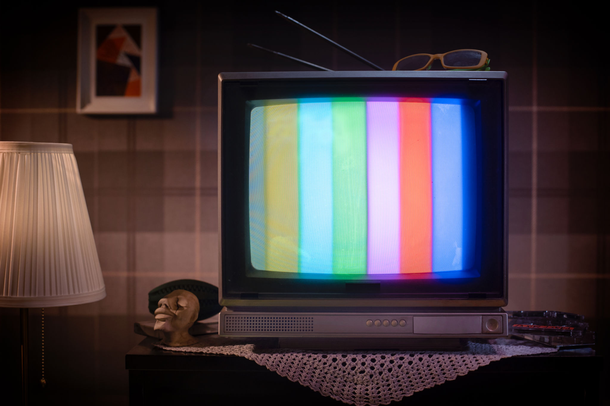 Broadcast and signal Broadcast and signal