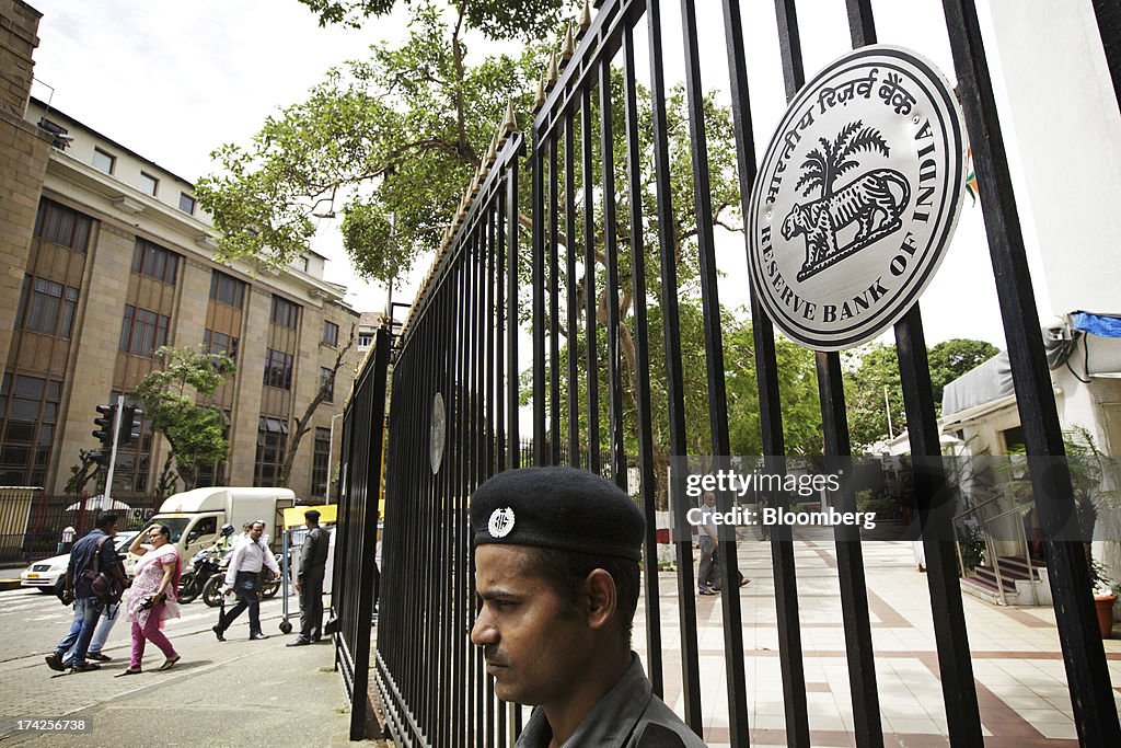 General Images Of The Reserve Bank Of India As Bank Places Restrictions On Gold Importers