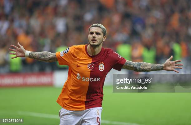 Mauro Icardi of Galatasaray celebrates after scoring a goal during the UEFA Champions League Group A week 3 soccer match between Galatasaray and...