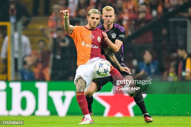 Mauro Icardi of Galatasaray, Matthijs de Ligt of FC Bayern Munich during the UEFA Champions League Group A match between Galatasaray and FC Bayern...