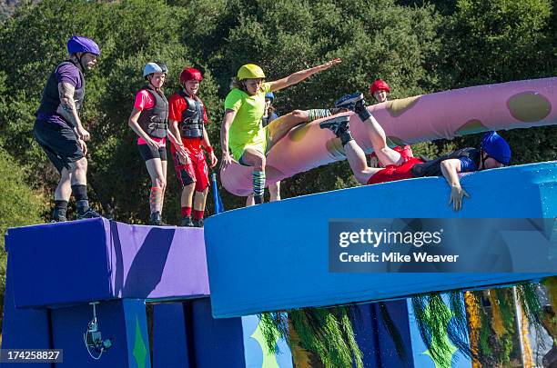 Wipe Out Rocks 52 Newlyweds Love And Other Wipeouts Stock Photos, High-Res Pictures ...