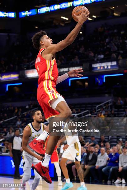 Jalen Johnson of the Atlanta Hawks takes a shot in the game against the Indiana Pacers at Gainbridge Fieldhouse on October 16, 2023 in Indianapolis,...