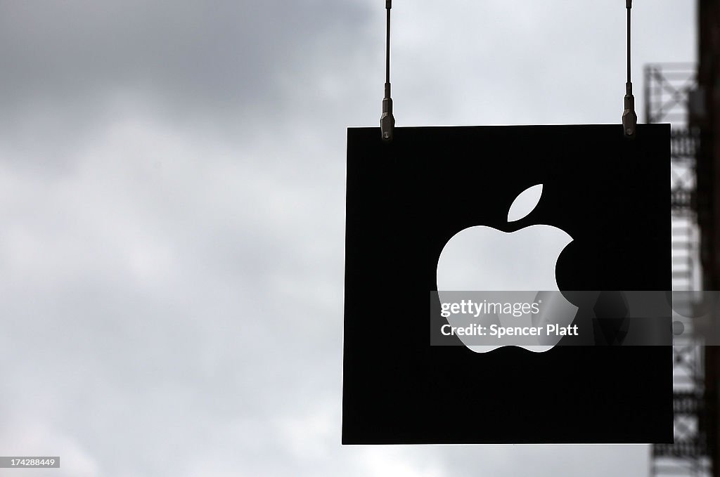 Apple Reports Quarterly Earnings