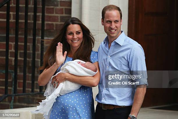 Prince William, Duke of Cambridge and Catherine, Duchess of Cambridge, depart The Lindo Wing with their newborn son at St Mary's Hospital on July 23,...